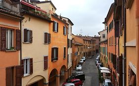 Universita E Centro Storico Mascarella Apartment